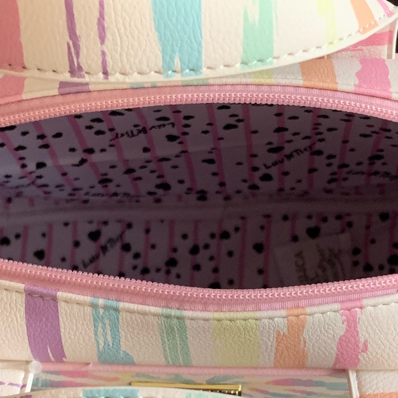 Betsey Johnson Weekender Cosmetic Bag - Picture 4 of 5